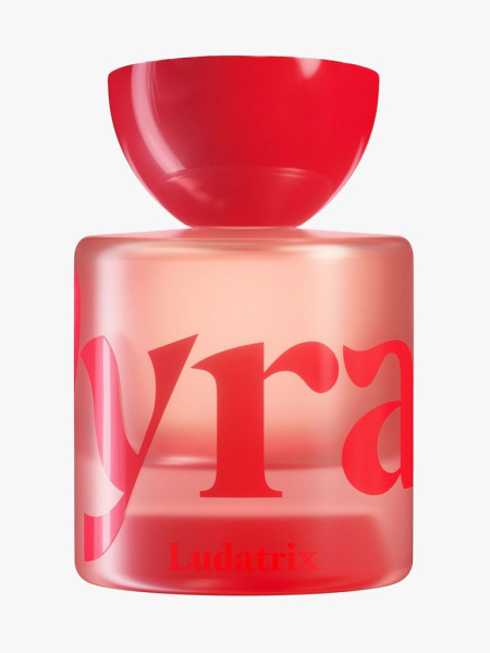 Vyrao Ludatrix in branded component on a light gray background